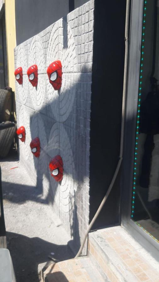 Spiderman House Hotel Catania Luaran gambar