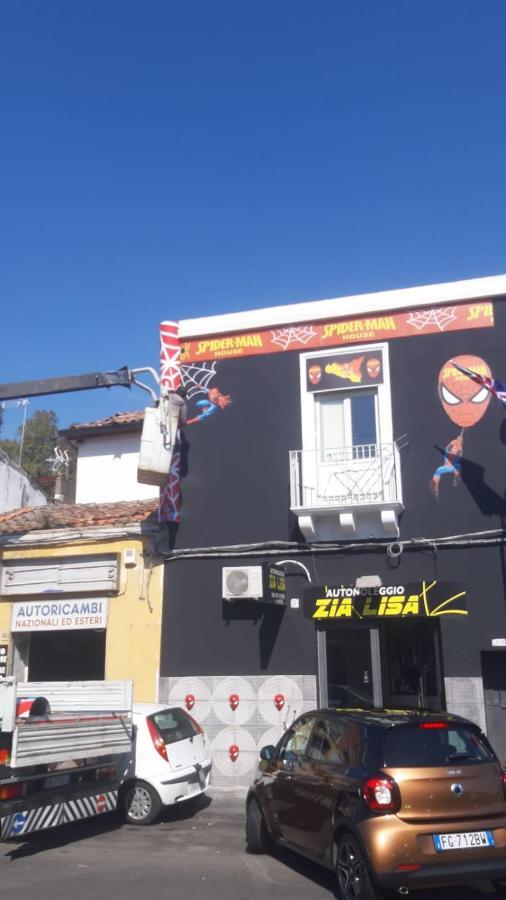 Spiderman House Hotel Catania Luaran gambar