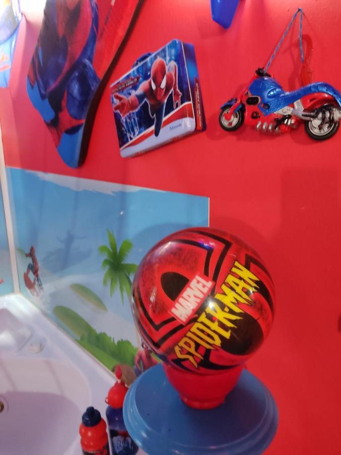 Spiderman House Hotel Catania Luaran gambar