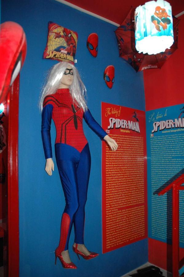 Spiderman House Hotel Catania Luaran gambar