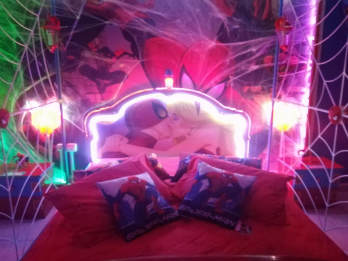 Spiderman House Hotel Catania Luaran gambar